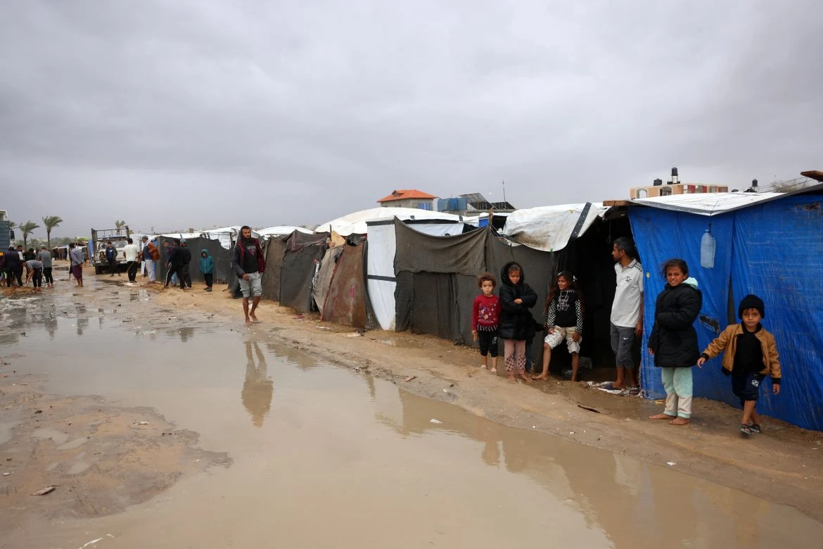 Hiver 2024 – 1.9 million de personnes déplacées affrontent l’hiver sans abri à Gaza